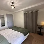 Paisible Avec Jardin Et Animaux Acceptes En Allier - Fr-1-489-618 Holiday home *