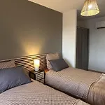 Holiday home Paisible Avec Jardin Et Animaux Acceptes En Allier - Fr-1-489-618 *