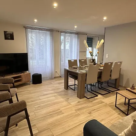 Paisible Avec Jardin Et Animaux Acceptés En Allier - Fr-1-489-618 Hébergement de vacances Buxières-les-Mines