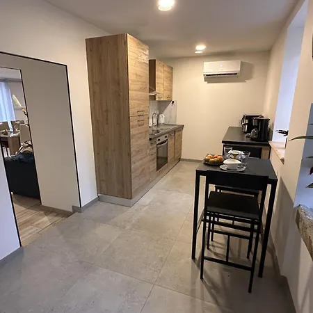 Paisible Avec Jardin Et Animaux Acceptés En Allier - Fr-1-489-618 * Buxières-les-Mines