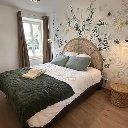 컨트리하우스 Paisible Avec Jardin Et Animaux Acceptes En Allier *
