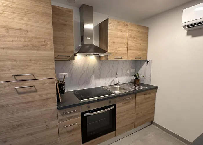 Hébergement de vacances Paisible Avec Jardin Et Animaux Acceptés En Allier - Fr-1-489-618 *