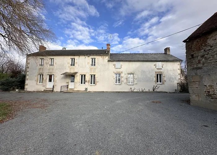 Paisible Avec Jardin Et Animaux Acceptés En Allier - Fr-1-489-618 Hébergement de vacances Buxières-les-Mines